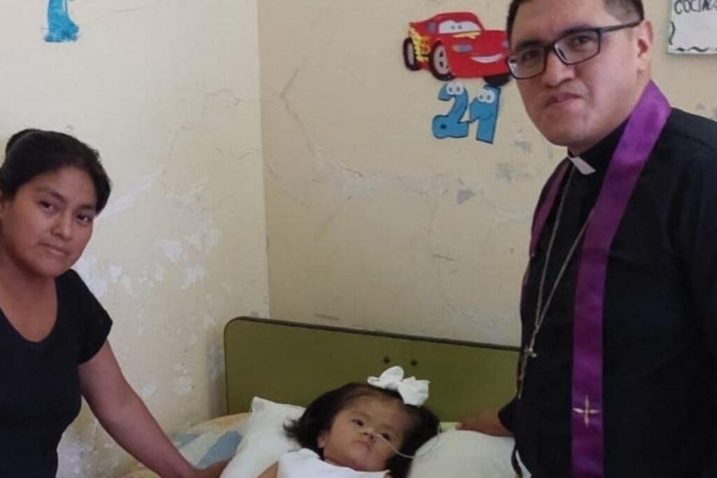 A little Bolivian girl named Micaela and her mother, Marisela. They have been in the hospital for a month because Micaela suffers from hydrocephalus